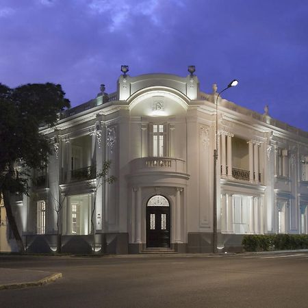 Hotel B Lima Bagian luar foto